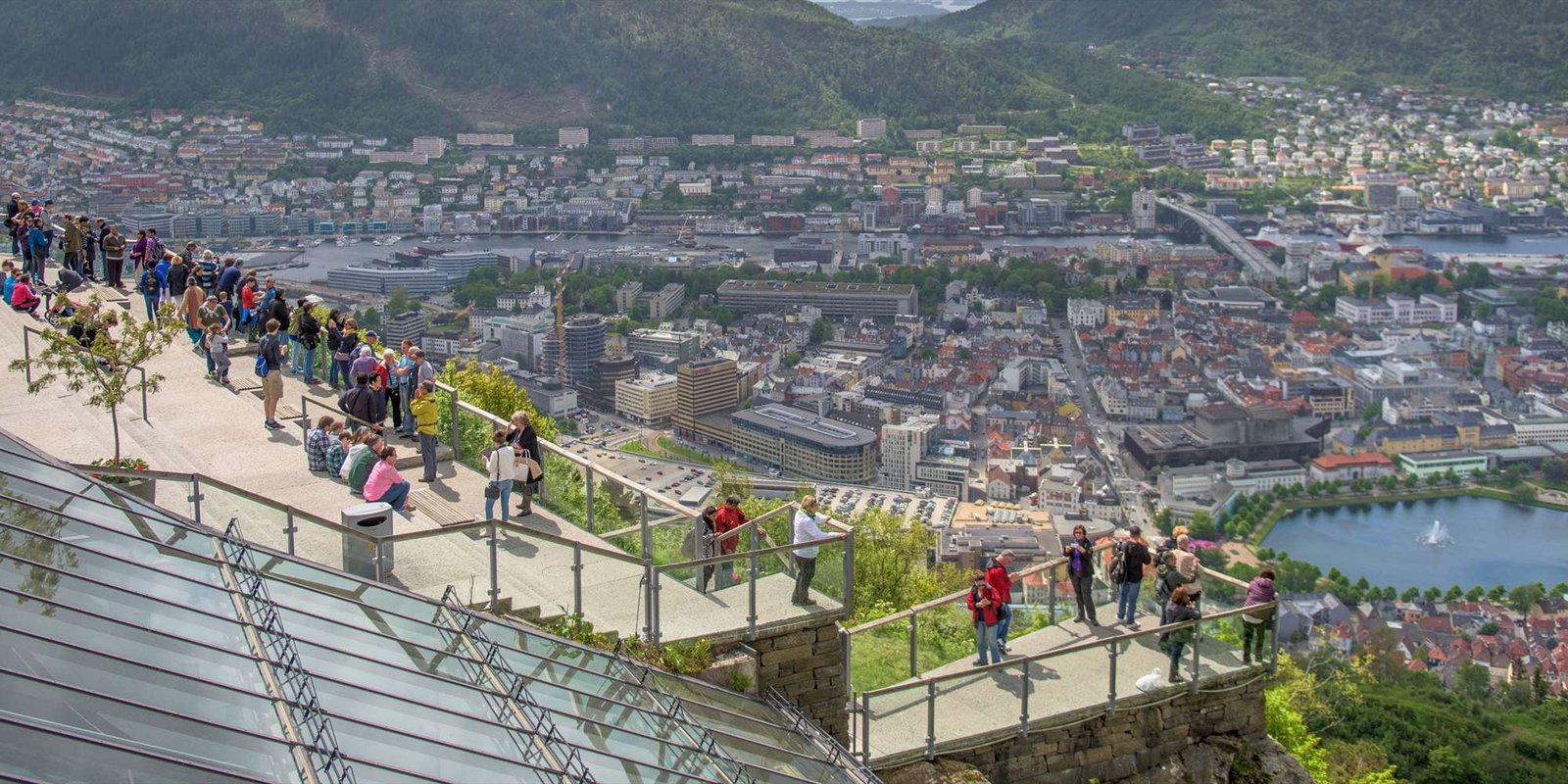 Fløibanen upper station